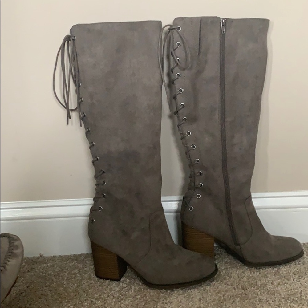 Grey tall suede boots from Buckle